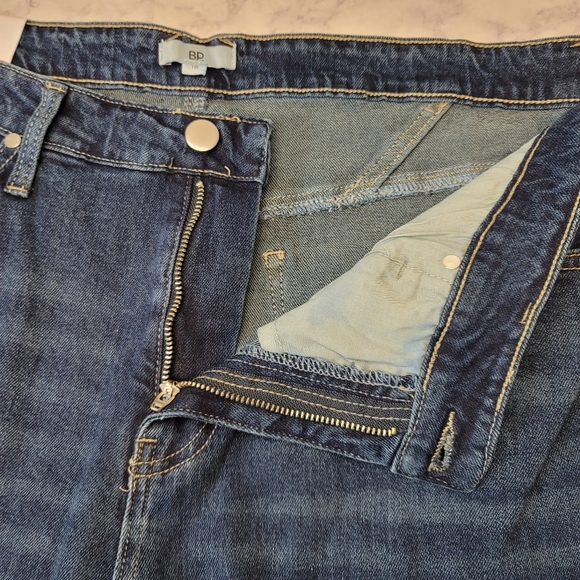 BP High Rise Mom Jean Dark Wash Distressed 18 - Picture 5 of 13